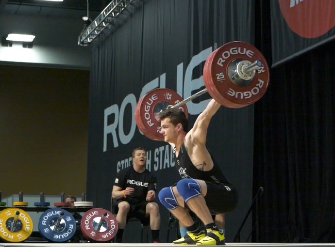 Three Snatch Variations to Improve Back Strength and Feel the Knees Back